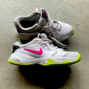 Girls Nike tennis shoes size 1